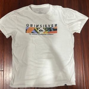 Quicksilver Graphic Tee (Men’s Medium)